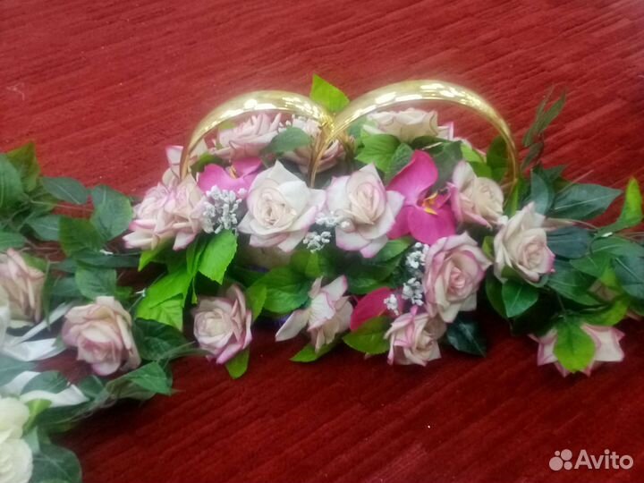 Кольца на машину свадебные