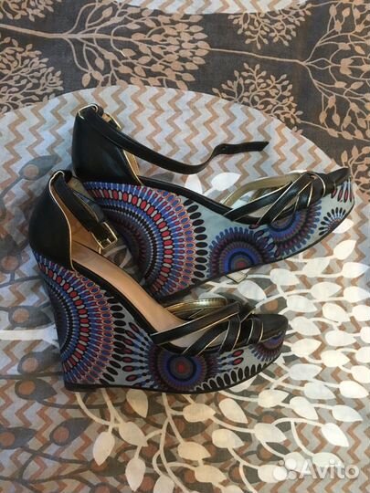 Летние босоножки