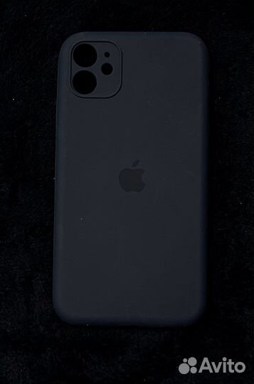 Чехол на iPhone 11