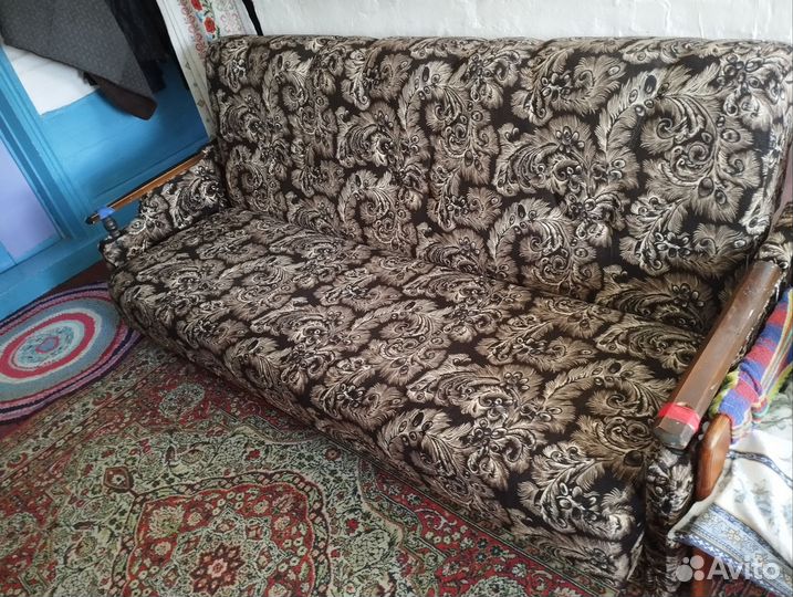 Диван книжка