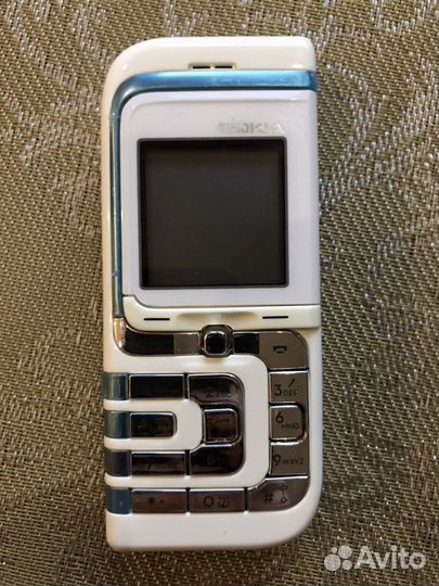Телефон Nokia 7260