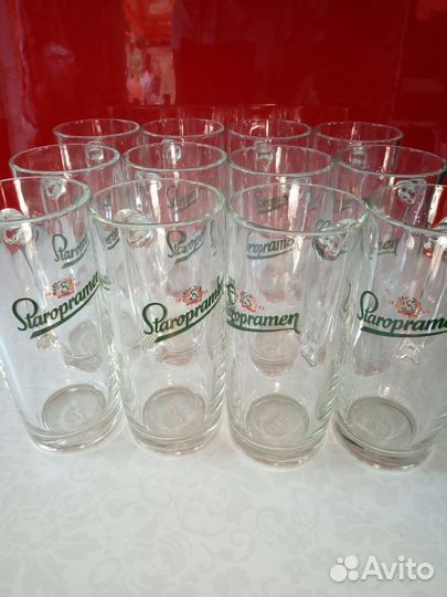 Тарелки половник скалки шумовка лопатка блюдо