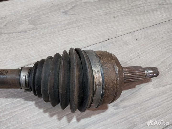 Привод левый Renault Fluence Megan 3 1.6 МКПП