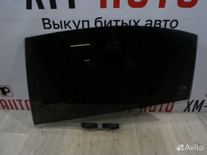 Стекло заднее левое Honda Civic 8 4D