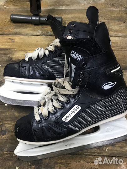 Коньки хокейные 42 размер