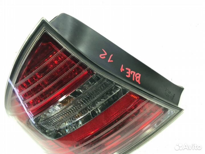 Комплект фонарей задний Subaru Legacy BL