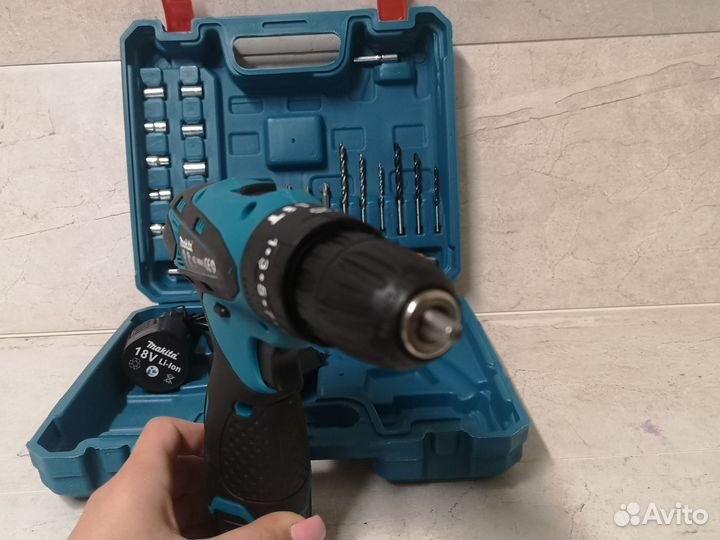 Шуруповерт Makita 12v