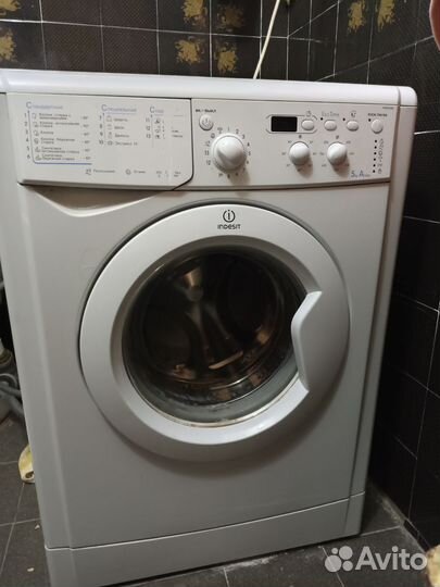 Стиральная машина автомат indesit 5кг