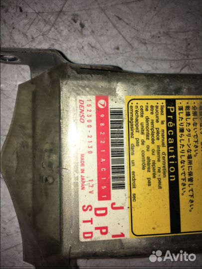 Блок srs airbag Subaru Legacy B11 98221AC151