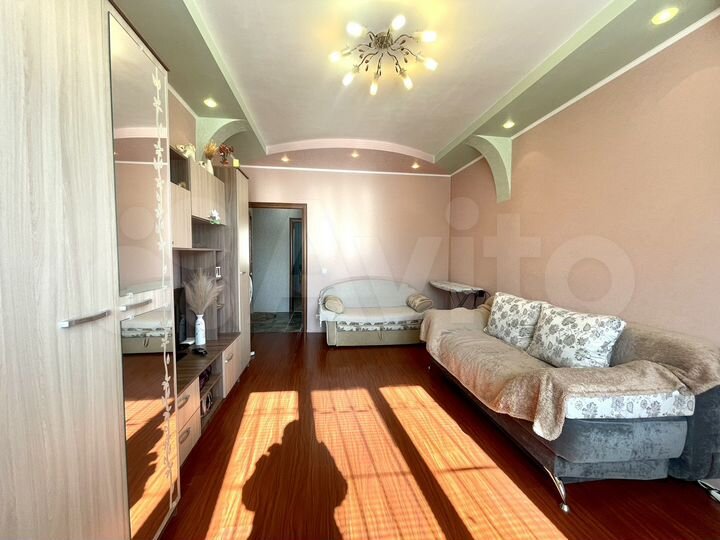 2-к. квартира, 57,5 м², 1/10 эт.