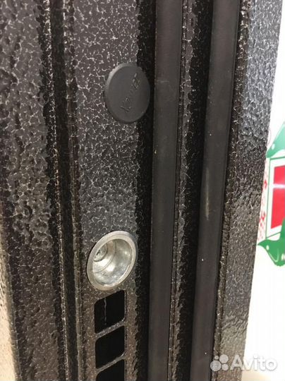 Металлическая входная дверь с терморазрывом