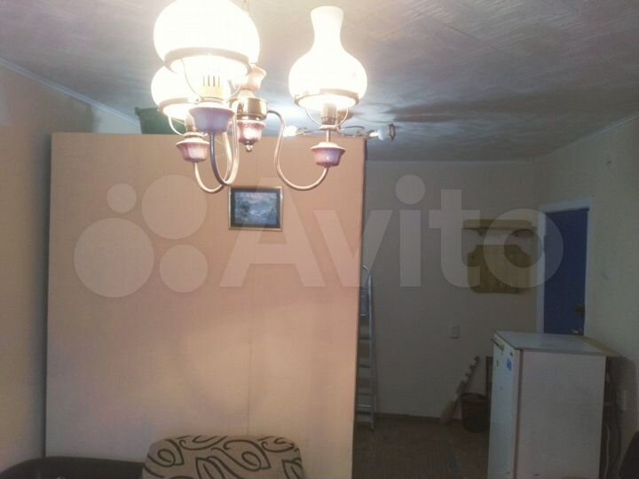 Комната 17 м² в 8-к., 4/10 эт.