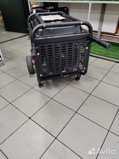 Бензиновый генератор Hyundai HY 7000SE-3