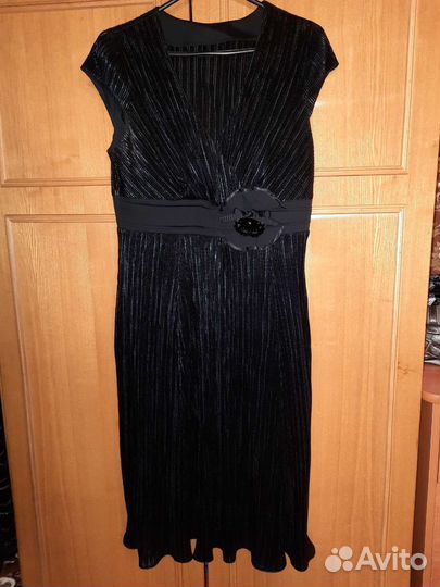 Вечернее платье 46 размера черное