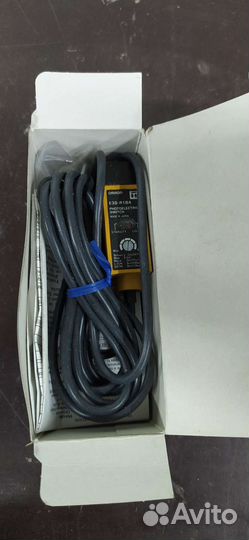 Датчик фотоэлектрический omron E3S-R1B4