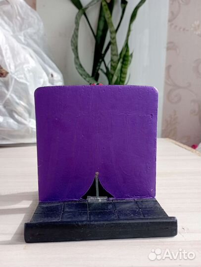 Подставка для телефона и планшета