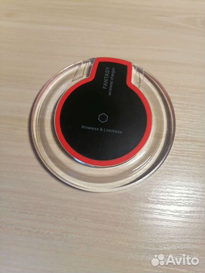 Беспроводная зарядка fantasy