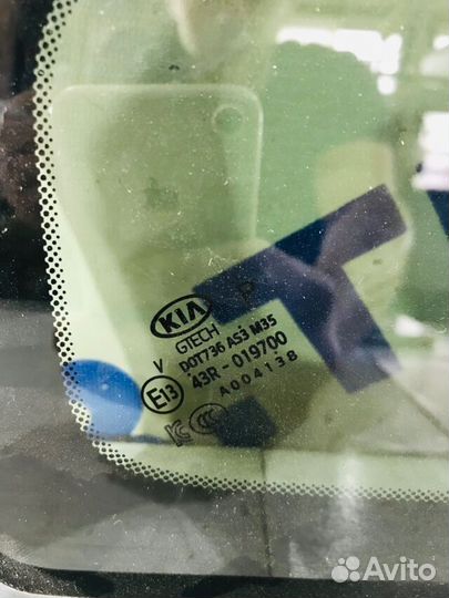 Форточка правая KIA soul 3 2.0 AT