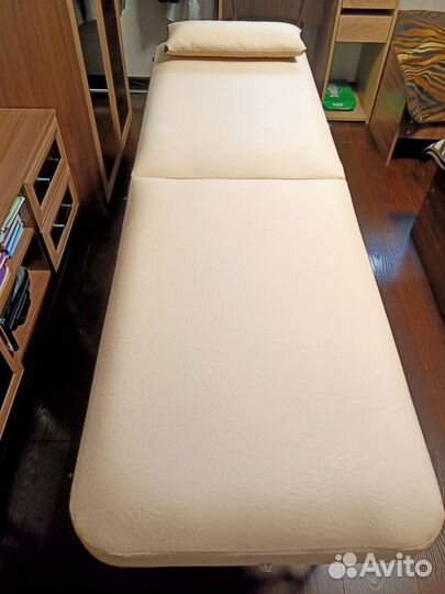 Массажный стол