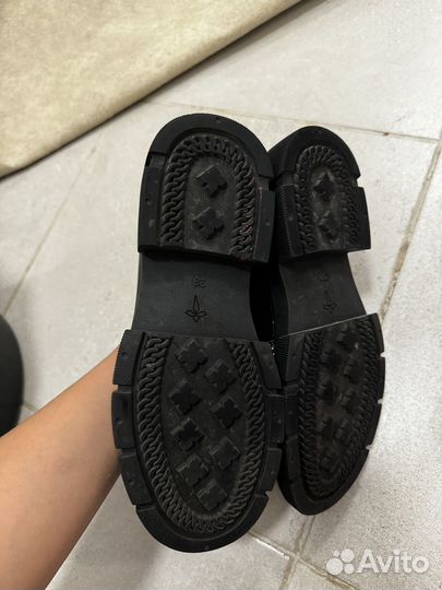 Лоферы женские