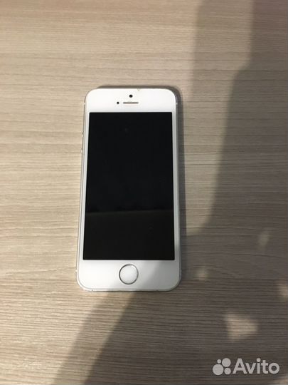 iPhone 5S, 64 ГБ