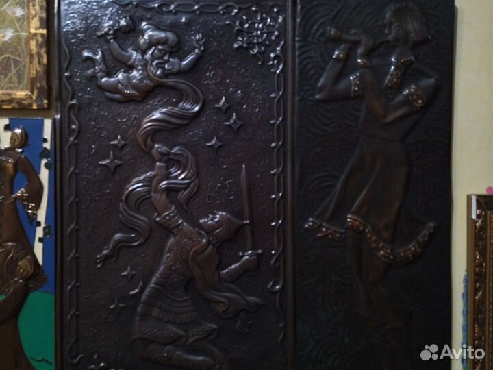 Шкатулка старинная вышивка бисером диаметром 12 см