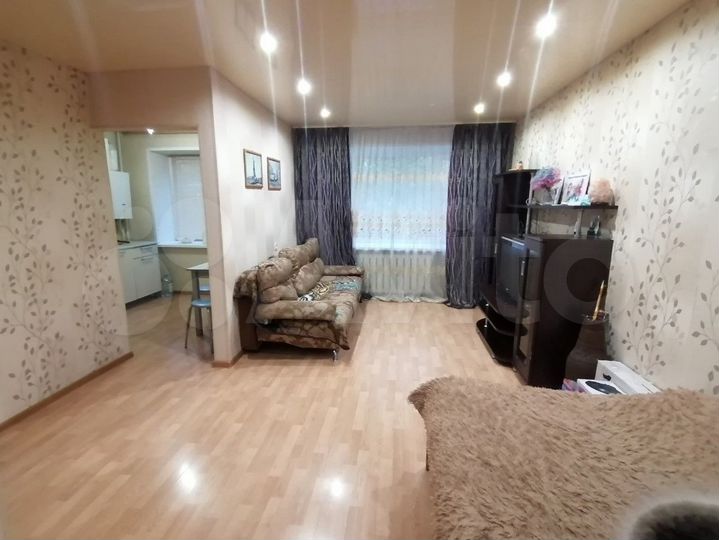 1-к. квартира, 30 м², 1/4 эт.