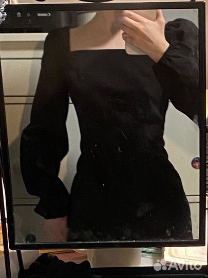Черное платье мини