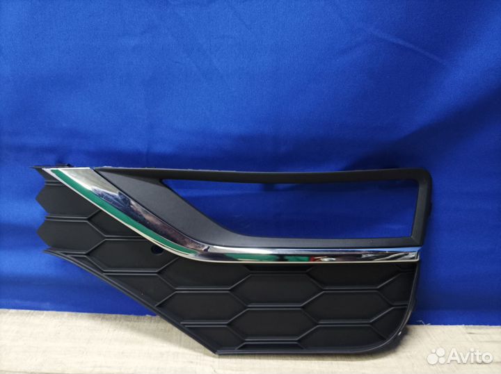 Окантовка птф левая Volkswagen Amarok 2 на 2010