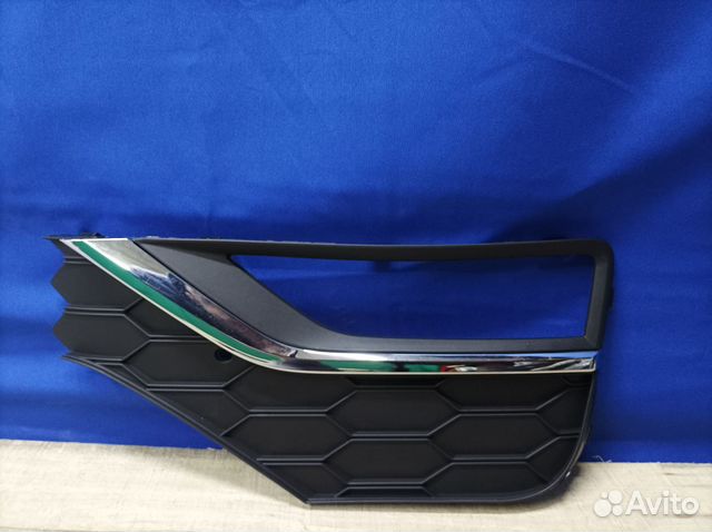 Окантовка птф левая Volkswagen Amarok 2 на 2010