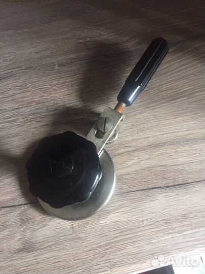 Машинка закаточная для банок