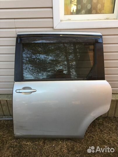 Дверь тойота