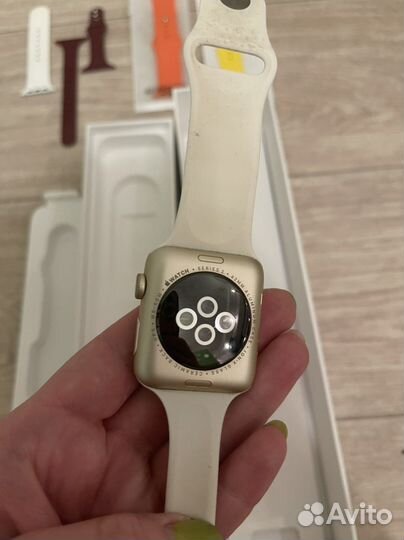 Коробка и ремешки к Apple watch 42 мм