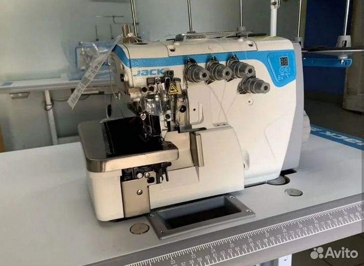 Оверлок Jack E4S-5-03/233
