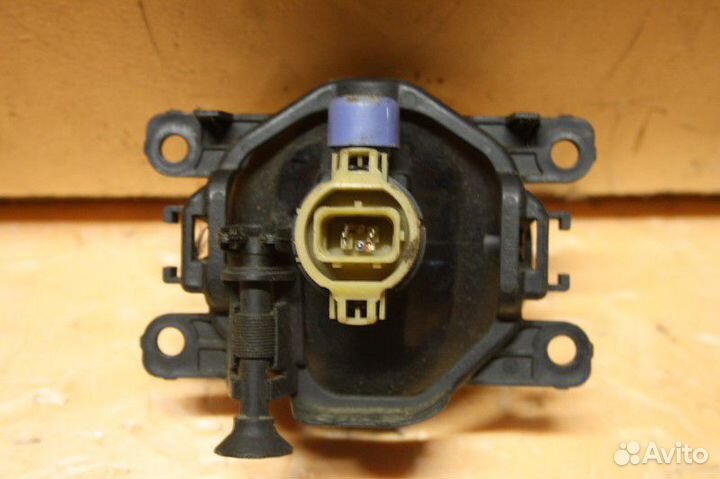 Фара противотуманная Renault Logan I (2004—2009)