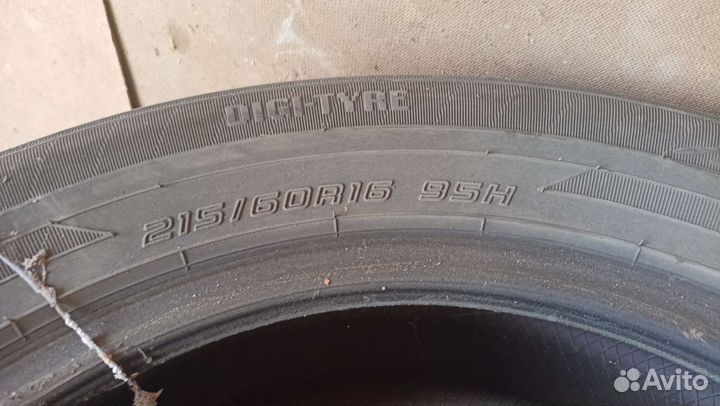 Dunlop Digi-Tyre EC 202 215/60 R16 H