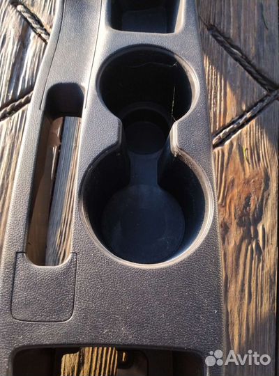 Центральная консоль для hyundai solaris