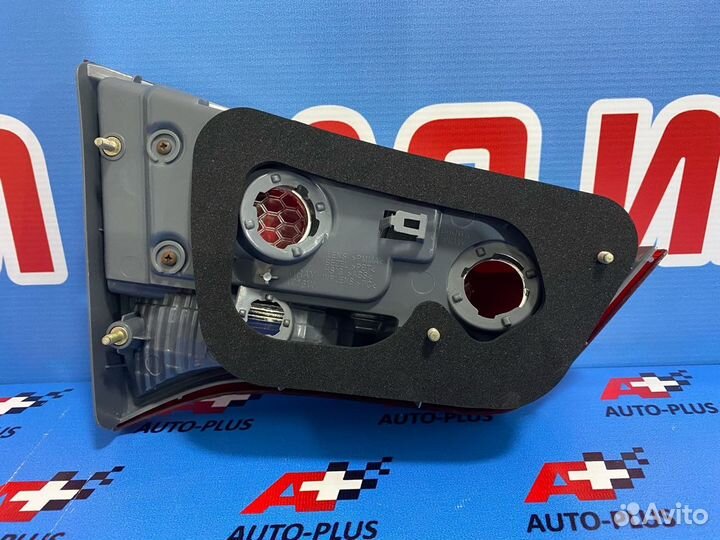 Фонарь в крышку багажника KIA RIO 3