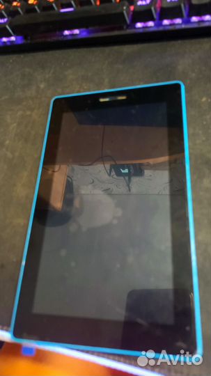 Планшет Lenovo tb3-710l