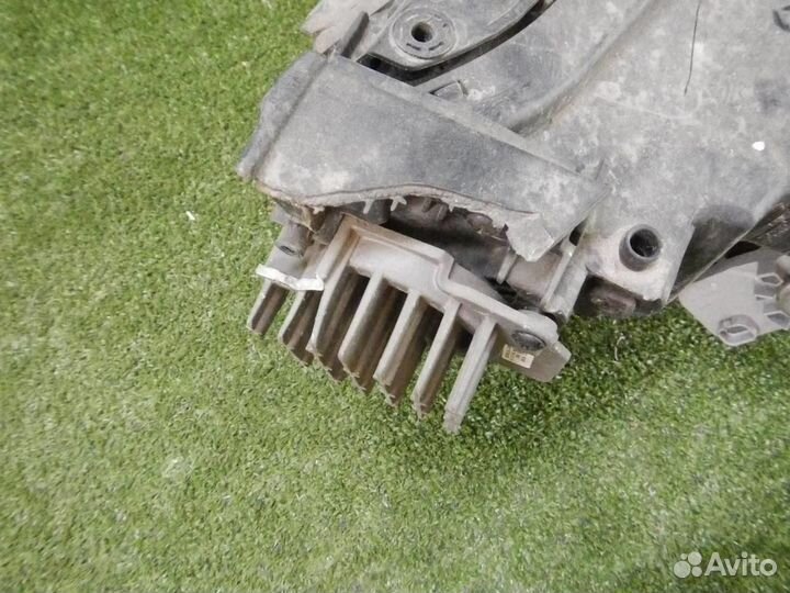 Фара левая Kia Soul