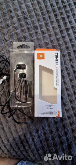 Наушники JBL