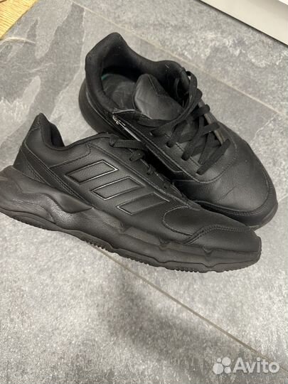 Adidas мужские кроссовки кожаные