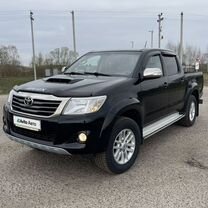 Toyota Hilux 3.0 AT, 2015, 235 000 км