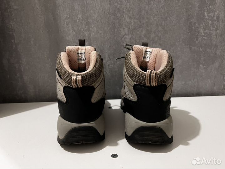 Треккинговые ботинки женские 38 (humtto)