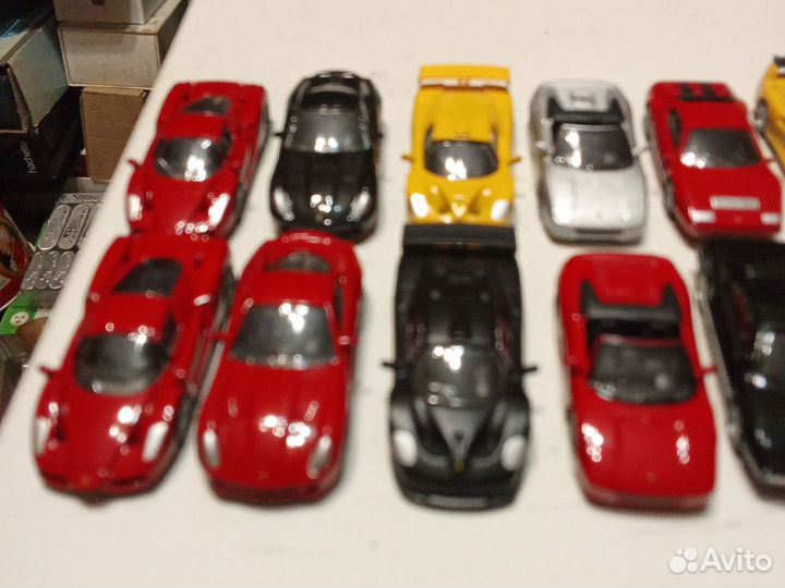 Модель автомобиля 1/100