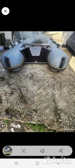 Лодка с мотором