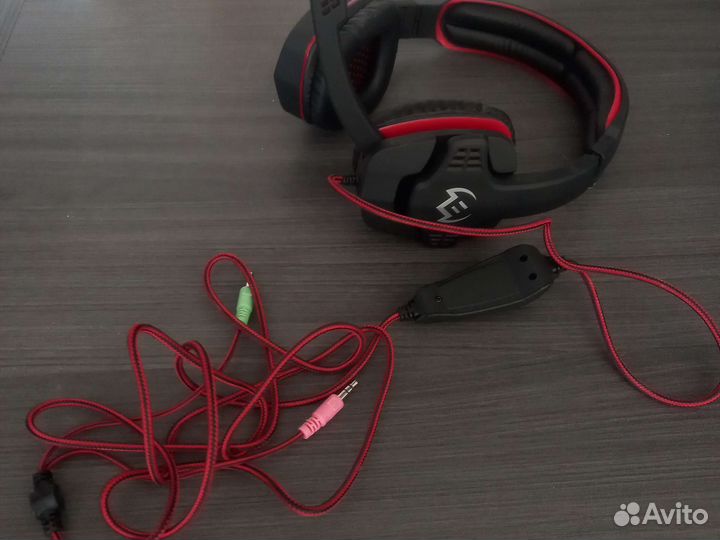 Игровые наушники с микрофоном