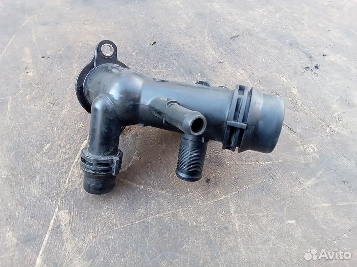 Тройник системы охлаждения PT204 Jaguar Land Rover