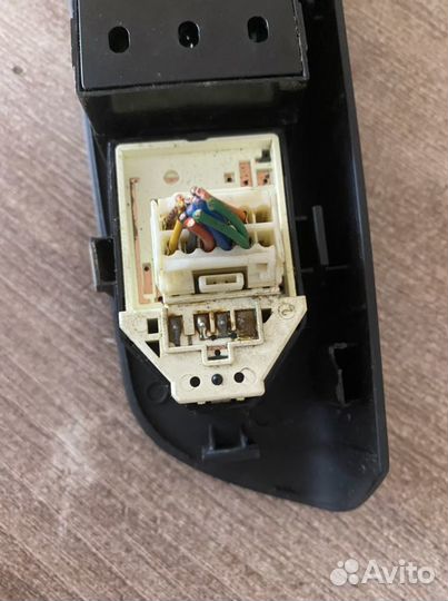 Блок управления стеклоподъемниками Киа Сид