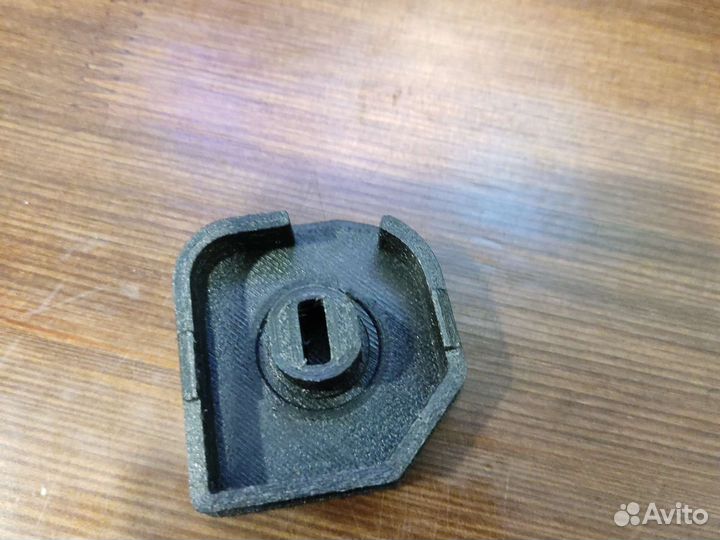 Заглушка под пружину шторки багажника lacetti